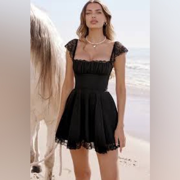 HOUSE OF CB 'Kaia' Black A-Line Mini Dress NWOT - Picture 3 of 12